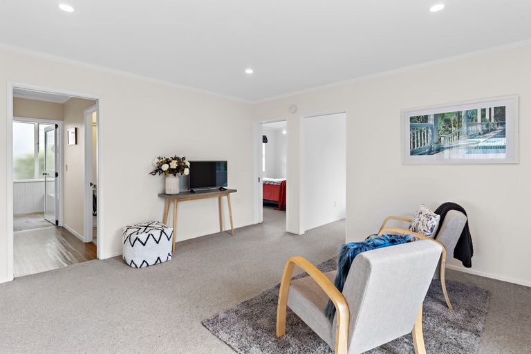 Photo of property in 71 Frederick Street, Carterton, 5713