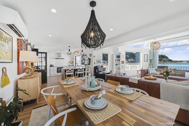 Photo of property in 68 Owhiro Bay Parade, Owhiro Bay, Wellington, 6023