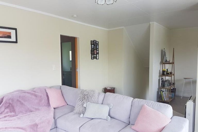 Photo of property in 43a Raumati Crescent, Onerahi, Whangarei, 0110