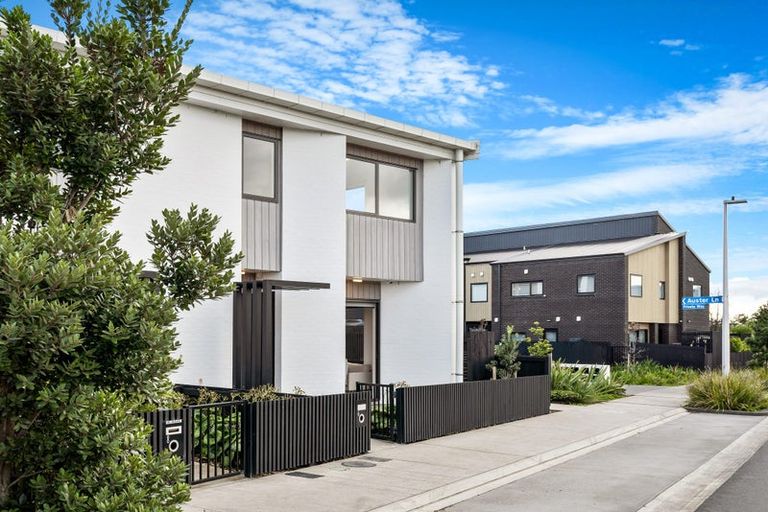 Photo of property in 6 Vasi Drive, Hobsonville, Auckland, 0616