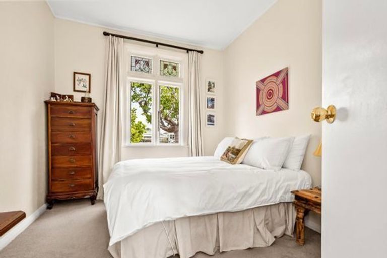 Photo of property in 6 Sandford Street, Trentham, Upper Hutt, 5018