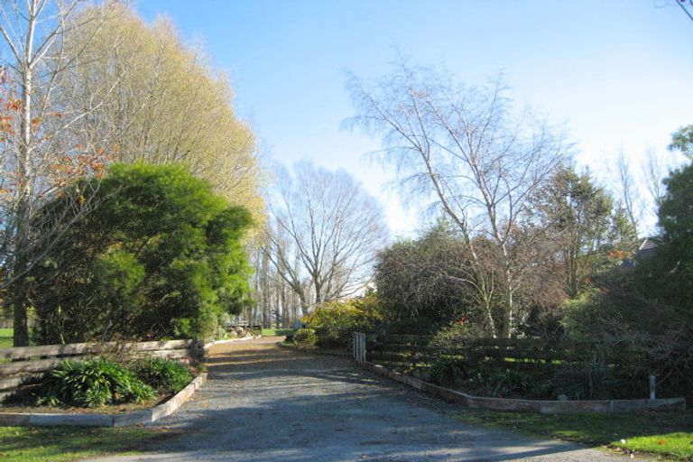 Photo of property in 1/20 Tahi Place, Belfast, Christchurch, 8051