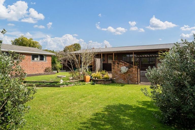 Photo of property in 17 Vogel Street, Cambridge, 3434