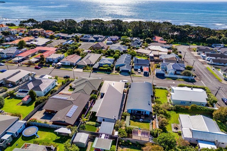 Photo of property in 73 Hine Street, New Plymouth, 4310