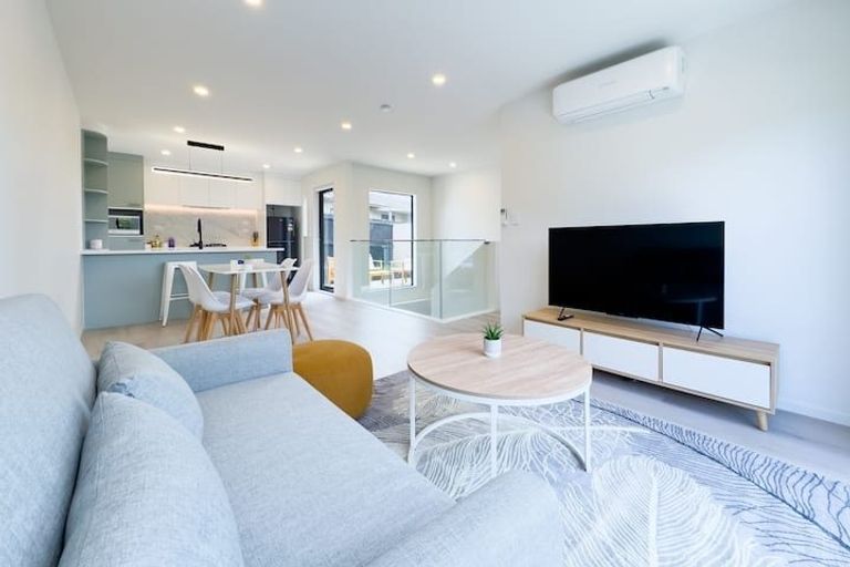 Photo of property in 6/236 Albany Highway, Schnapper Rock, Auckland, 0632