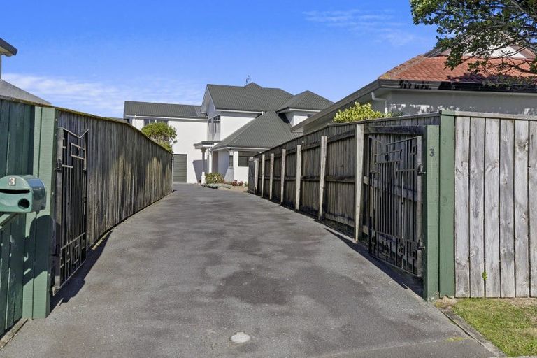 Photo of property in 3 Lemonwood Grove, Maungaraki, Lower Hutt, 5010