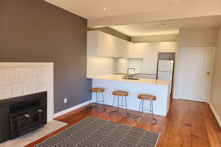 Photo of property in 43 Rona Street, Eastbourne, Lower Hutt, 5013