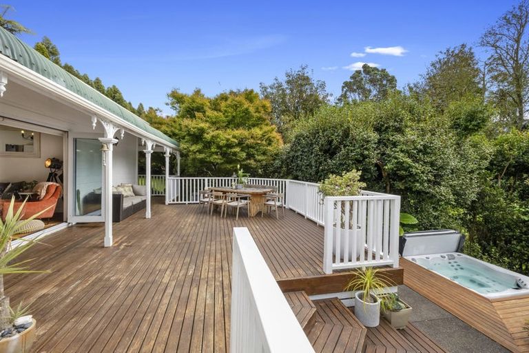 Photo of property in 160a Frankley Road, Frankleigh Park, New Plymouth, 4310