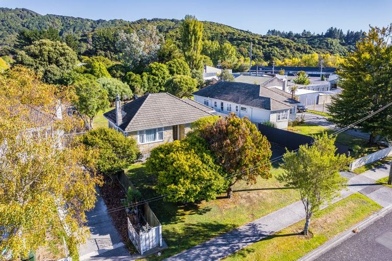 Photo of property in 6 Wood Street, Wainuiomata, Lower Hutt, 5014