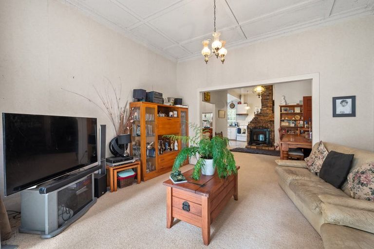 Photo of property in 1021 Kahikatea Flat Road, Waitoki, Kaukapakapa, 0871
