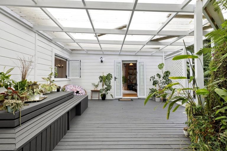 Photo of property in 160a Frankley Road, Frankleigh Park, New Plymouth, 4310