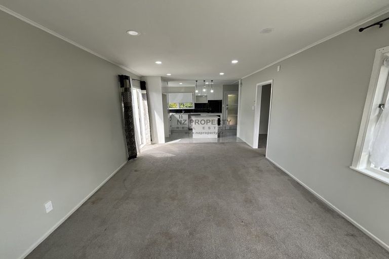 Photo of property in 38 Eddowes Street, Manurewa, Auckland, 2102
