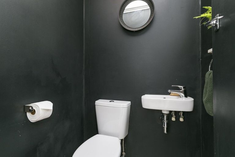 Photo of property in 44 Stanley Street, Berhampore, Wellington, 6023