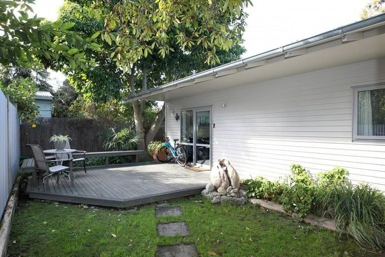 Photo of property in 609 Saint Aubyn Street West, Saint Leonards, Hastings, 4120