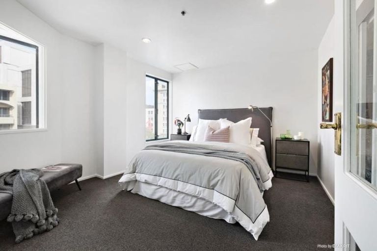 Photo of property in Courtenay Apartments, 403/120 Courtenay Place, Te Aro, Wellington, 6011