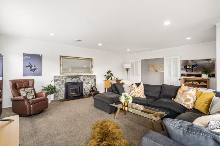 Photo of property in 74 Aberdeen Road, Campbells Bay, Auckland, 0620