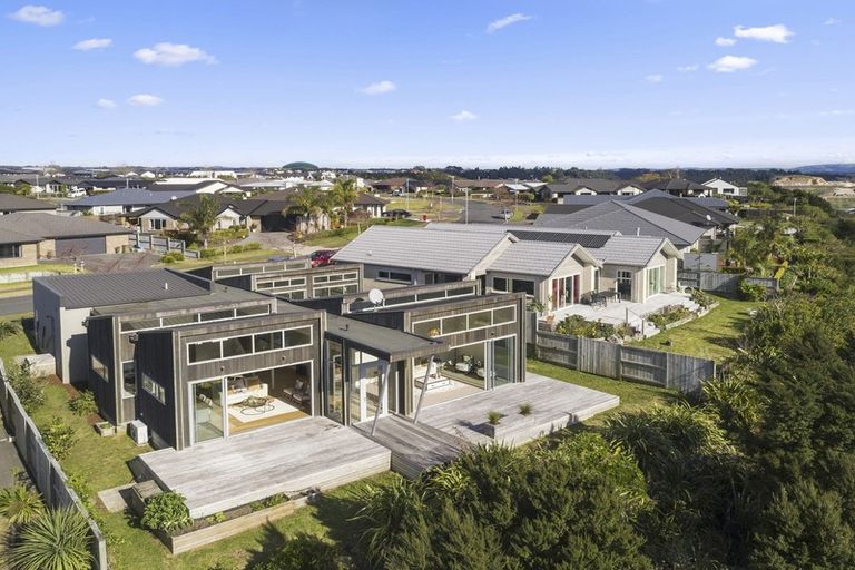 Photo of property in 79 Mortlake Heights, Pyes Pa, Tauranga, 3112