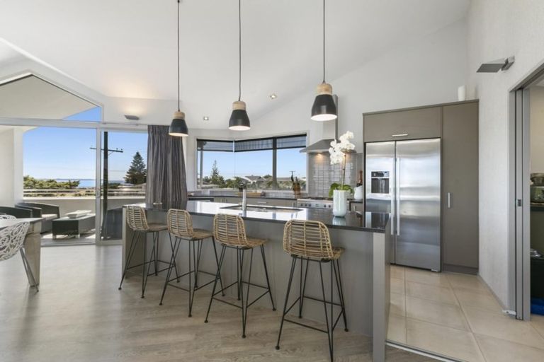 Photo of property in 1022a Papamoa Beach Road, Papamoa Beach, Papamoa, 3118