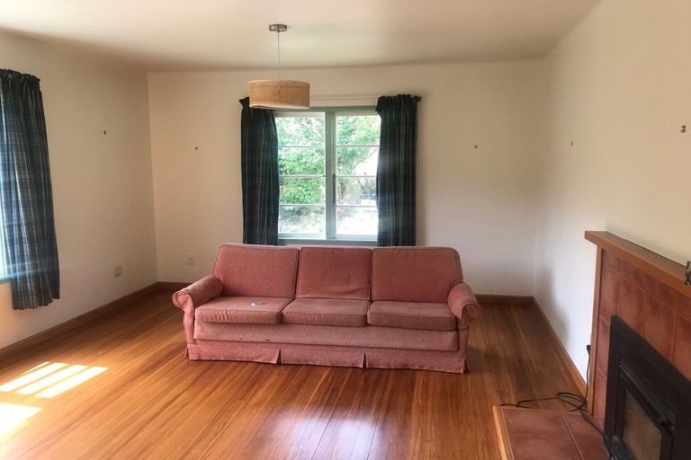 Photo of property in 4400 Christchurch Akaroa Road, Little River, 7591