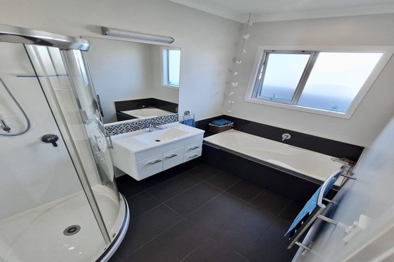 Photo of property in 4 Rotoiti Way, Poraiti, Napier, 4112