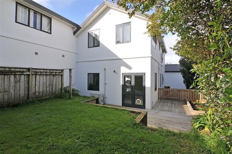 Photo of property in 19a Woodland Road, Johnsonville, Wellington, 6037