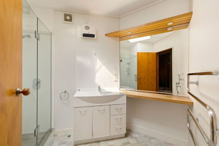 Photo of property in 23 Golden Terrace, Queenstown, 9300