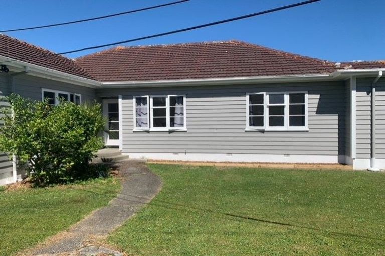 Photo of property in 14 Pearce Crescent, Taita, Lower Hutt, 5011