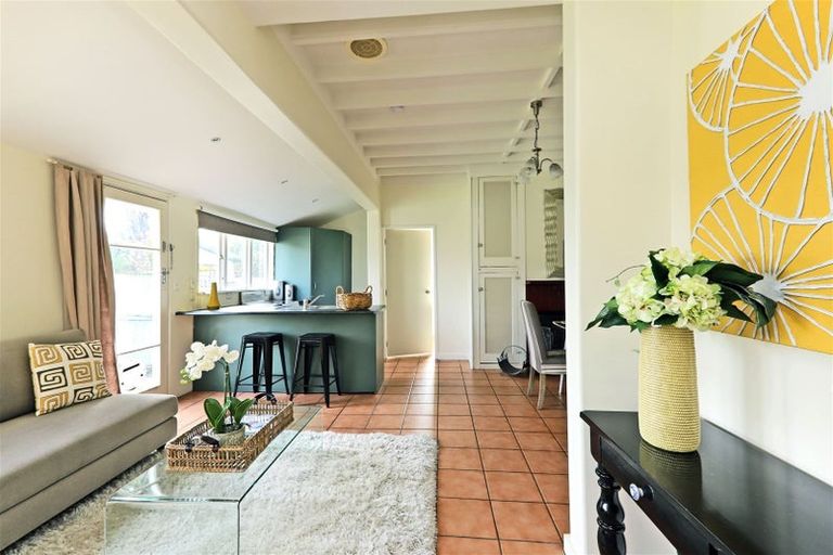 Photo of property in 302 Mclean Street, Saint Leonards, Hastings, 4120