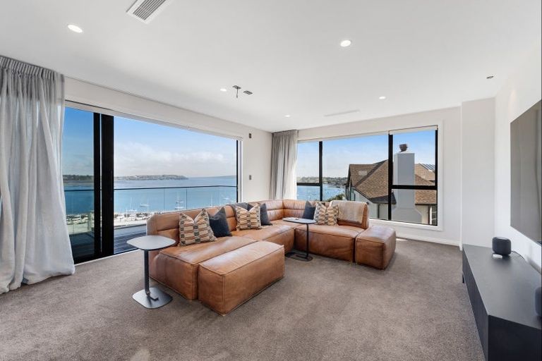 Photo of property in 47c Takutai Avenue, Half Moon Bay, Auckland, 2012