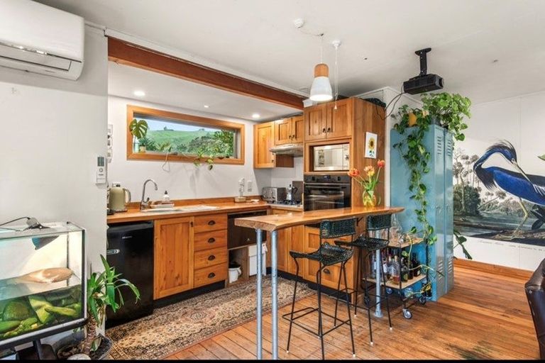 Photo of property in 92 Beach Road, Long Beach, Port Chalmers, 9081