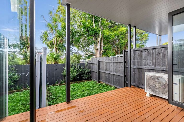 Photo of property in 3/32 Brandon Road, Glen Eden, Auckland, 0602