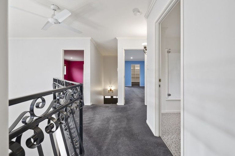 Photo of property in 268 Turitea Road, Turitea, Palmerston North, 4472