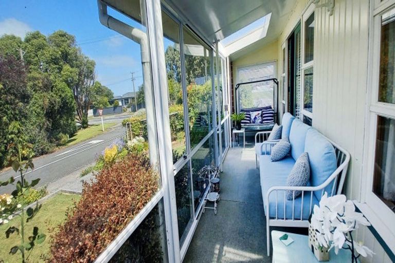 Photo of property in 1 Morton Street, Tuatapere, 9620