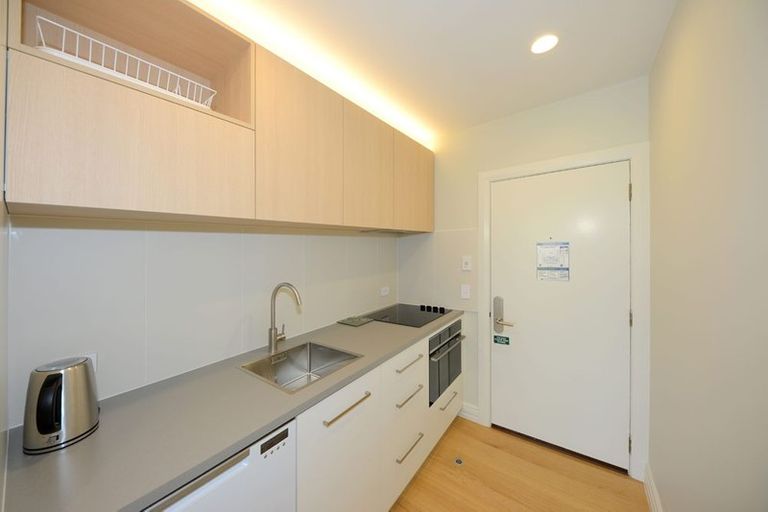 Photo of property in West Fitzroy, 4d/66 Armagh Street, Christchurch Central, Christchurch, 8013