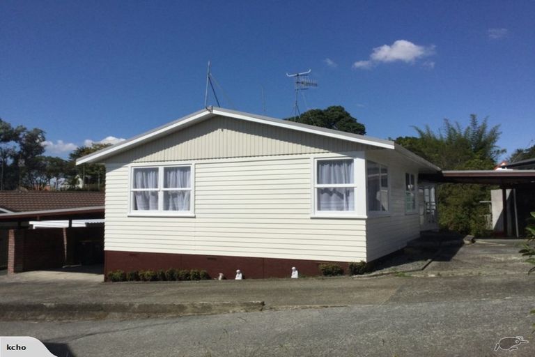 Photo of property in 2/25 Nutsey Avenue, Northcote, Auckland, 0627