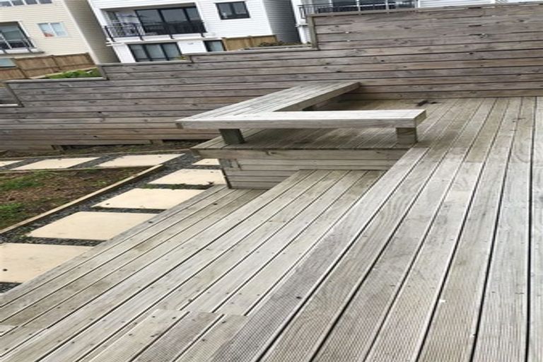 Photo of property in 9 Panakenake Way, Flat Bush, Auckland, 2019