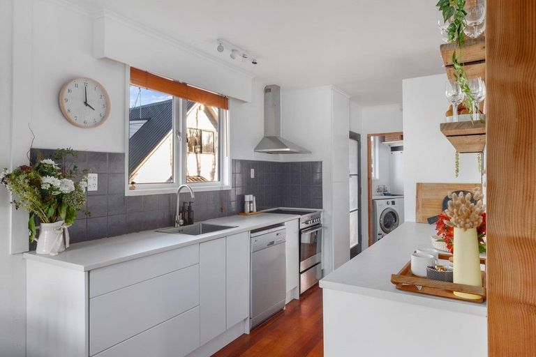 Photo of property in 25 Clifton Terrace, Brookfield, Tauranga, 3110