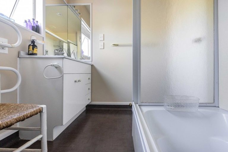 Photo of property in 4 Penlington Place, Havelock North, 4130