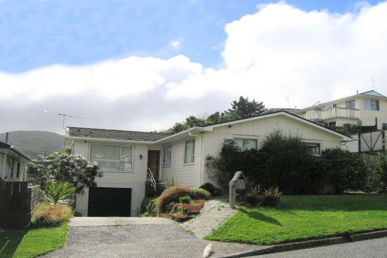 Photo of property in 21 Haast Close, Kelson, Lower Hutt, 5010