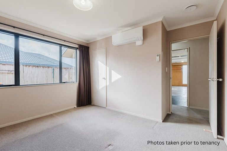 Photo of property in 17 Brooklyn Heights Drive, Kelvin Grove, Palmerston North, 4414