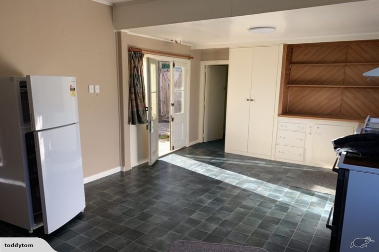 Photo of property in 11 Wharfdale Street, Macandrew Bay, Dunedin, 9014