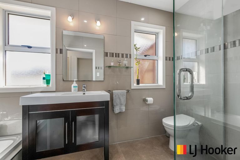 Photo of property in 24 David Avenue, Hillpark, Auckland, 2102