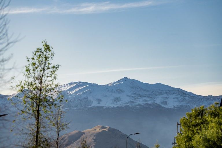 Photo of property in 101 Spur Ridge Rise, Jacks Point, 9371