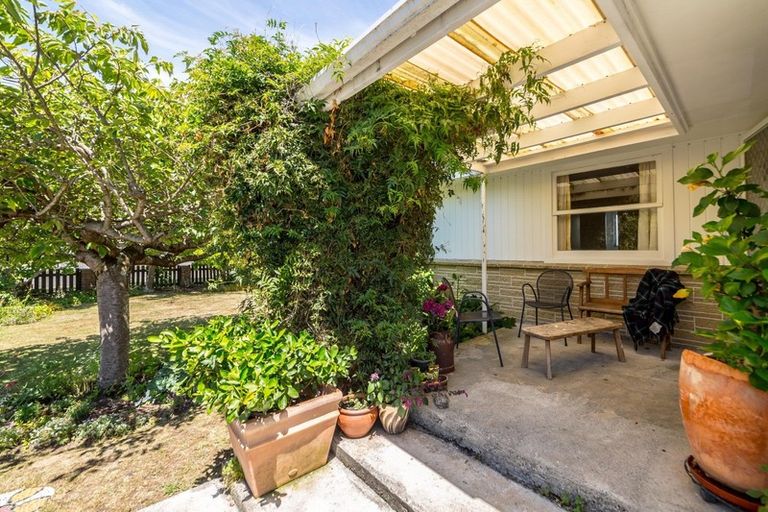 Photo of property in 12 Taverner Street, Carterton, 5713