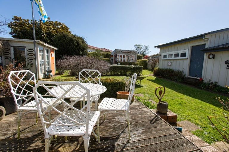 Photo of property in 34 Queen Street, Dannevirke, 4930