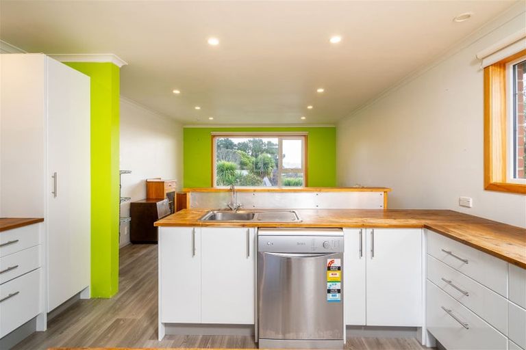 Photo of property in 22 Owen Street, Green Island, Dunedin, 9018