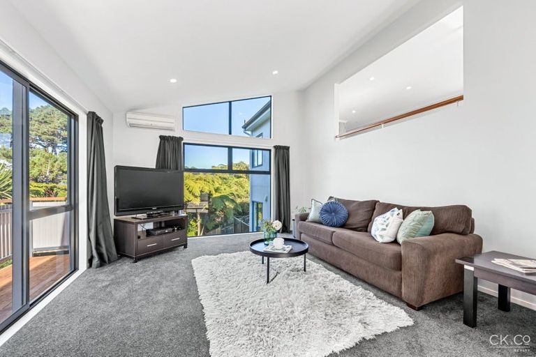 Photo of property in 175 Tirohanga Road, Tirohanga, Lower Hutt, 5010