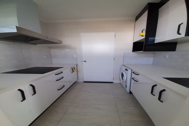 Photo of property in 21 Hakinakina Drive, Flat Bush, Auckland, 2019