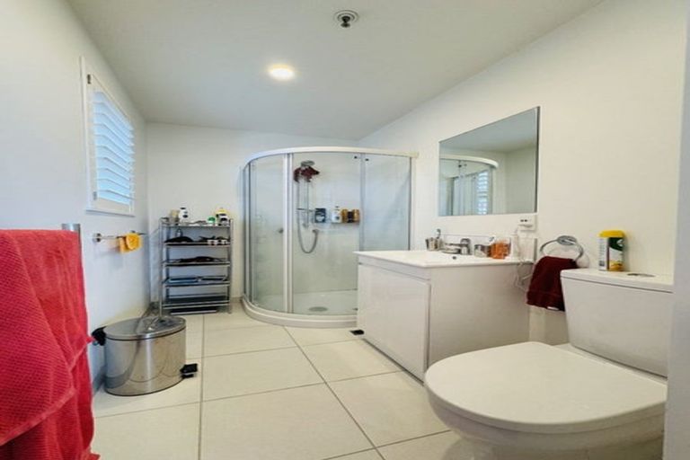 Photo of property in Terrace Garden Apartments, 14e/120 The Terrace, Wellington Central, Wellington, 6011