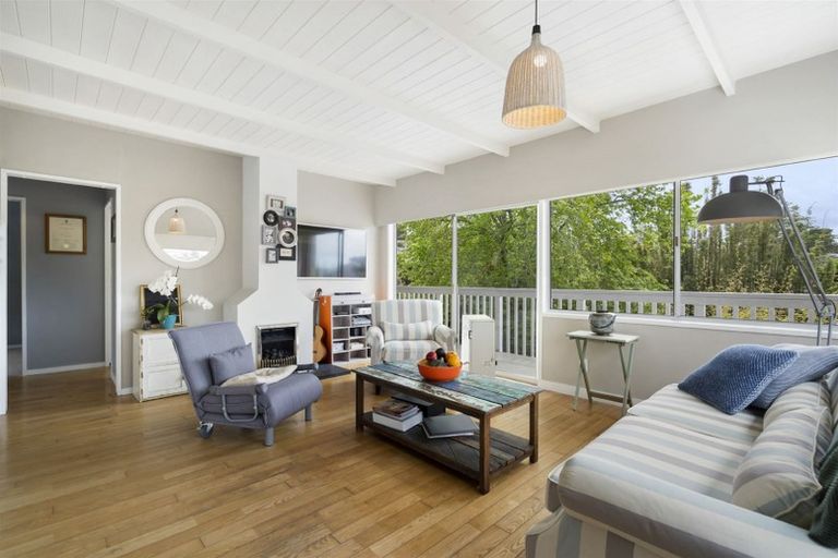 Photo of property in 1/18 Bevyn Street, Castor Bay, Auckland, 0620